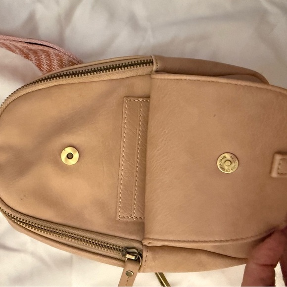 Urban Originals by Anthropologie Pink and Taupe Slingbag - Picture 4 of 6